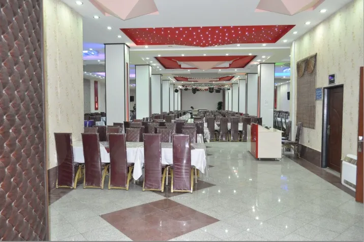 هتل زمرد خوی