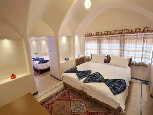 اتاق خواب با تخت دونفره مهینستان راهب