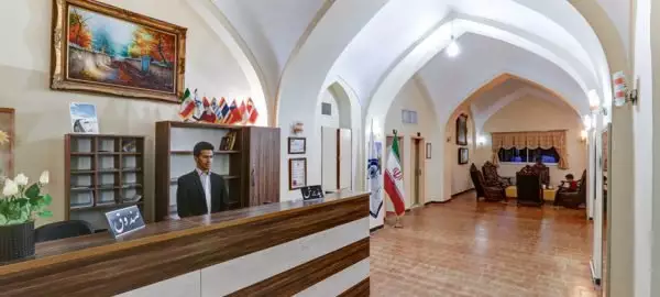 پذیرش و لابی هتل جهانگردی