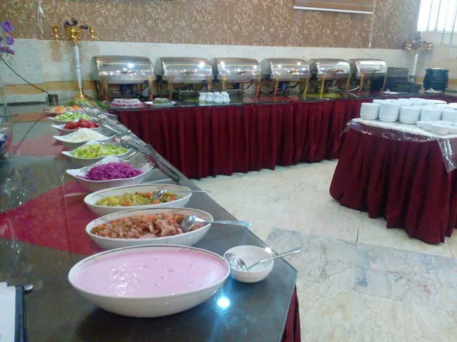بوفه سالاد و غذاهای سرد هتل سراج