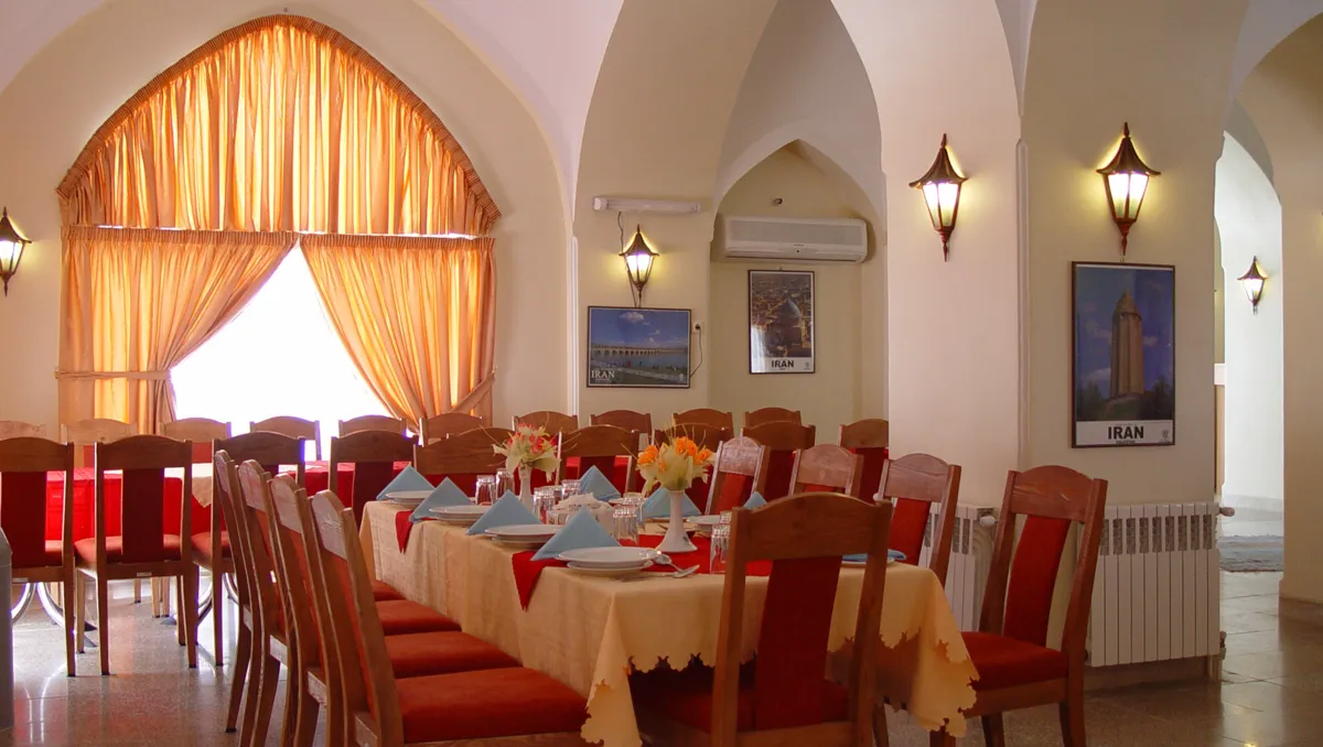 هاستل جهانگردی گلپایگان
