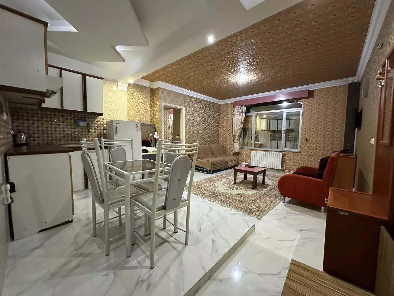 آشپزخانه و فضای نشیمن رضوان خلیج فارس