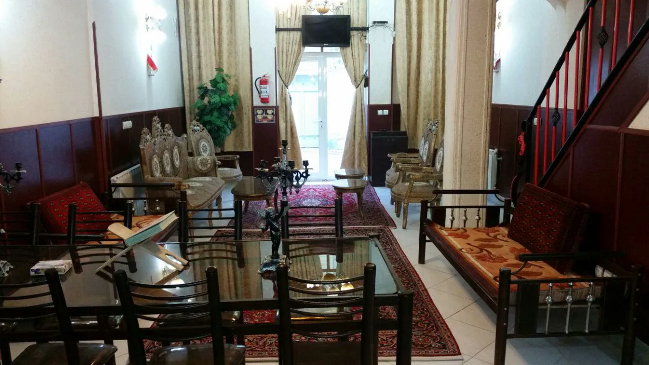 هتل آپارتمان هخامنشیان پارتاک اصفهان