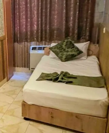اتاق یک تخته