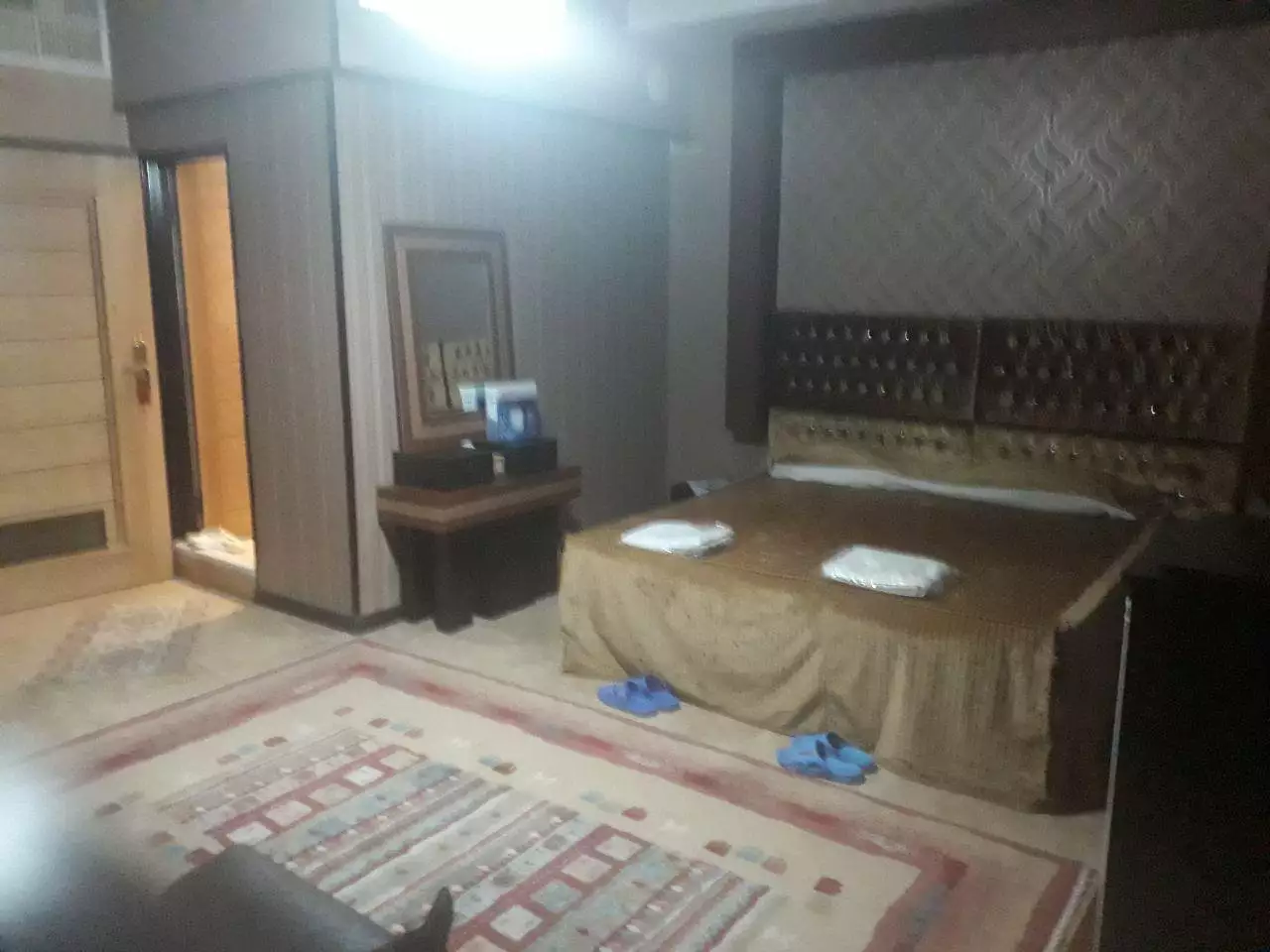 اتاق دوخوابه هتل سیمرغ با تخت دونفره