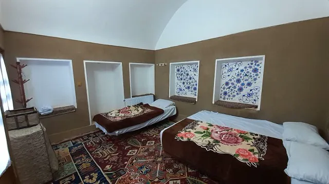 اقامتگاه سنتی انار اردکان