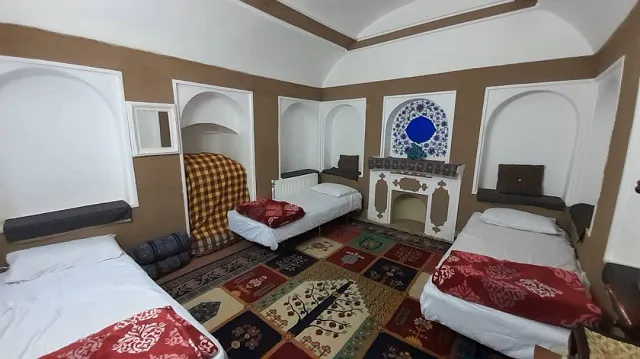 اقامتگاه سنتی انار اردکان