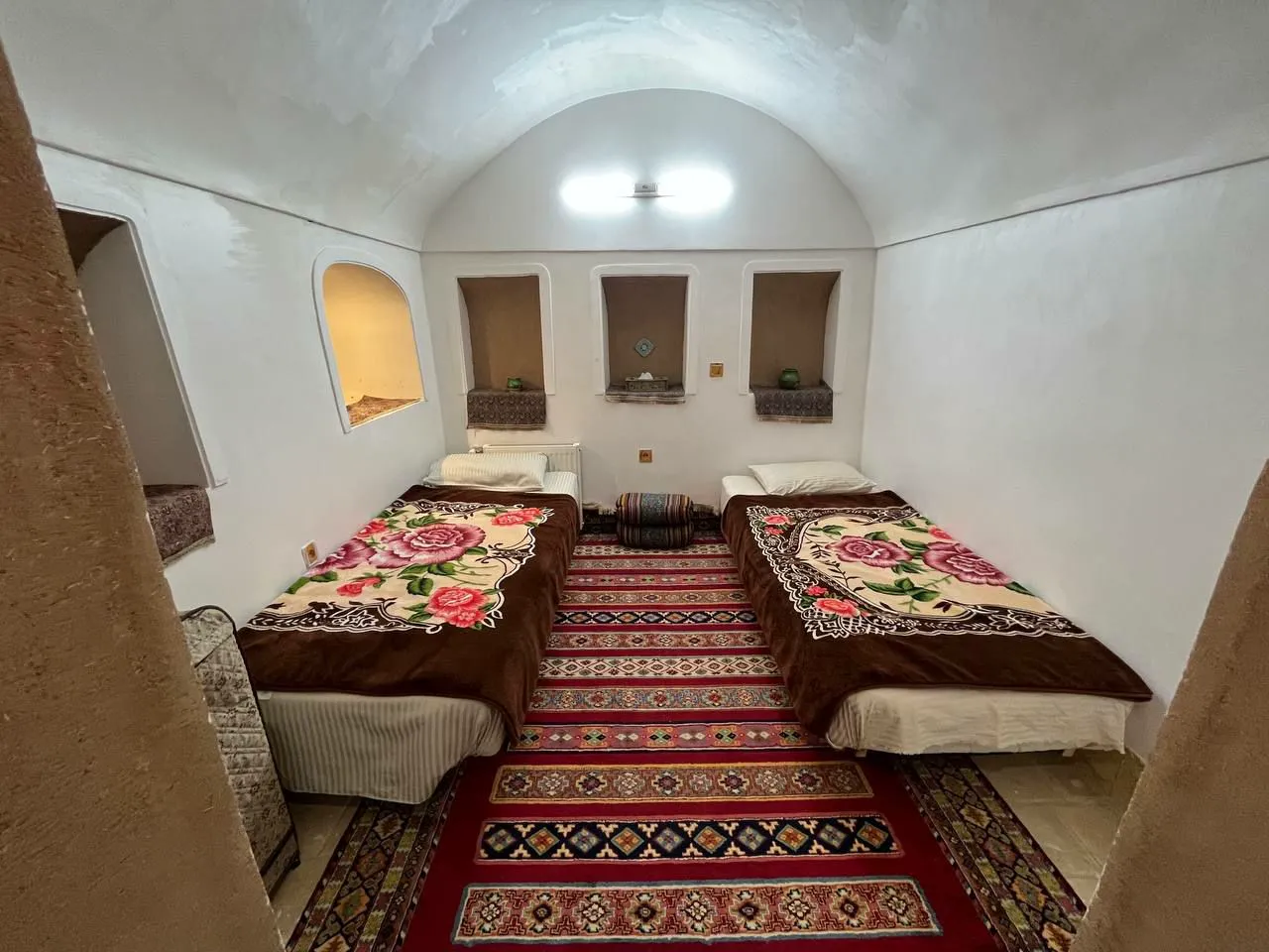 اقامتگاه سنتی انار اردکان