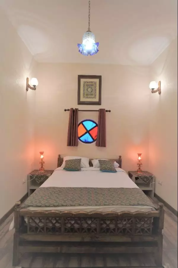 تخت دونفره اتاق خواب گلستانکوه