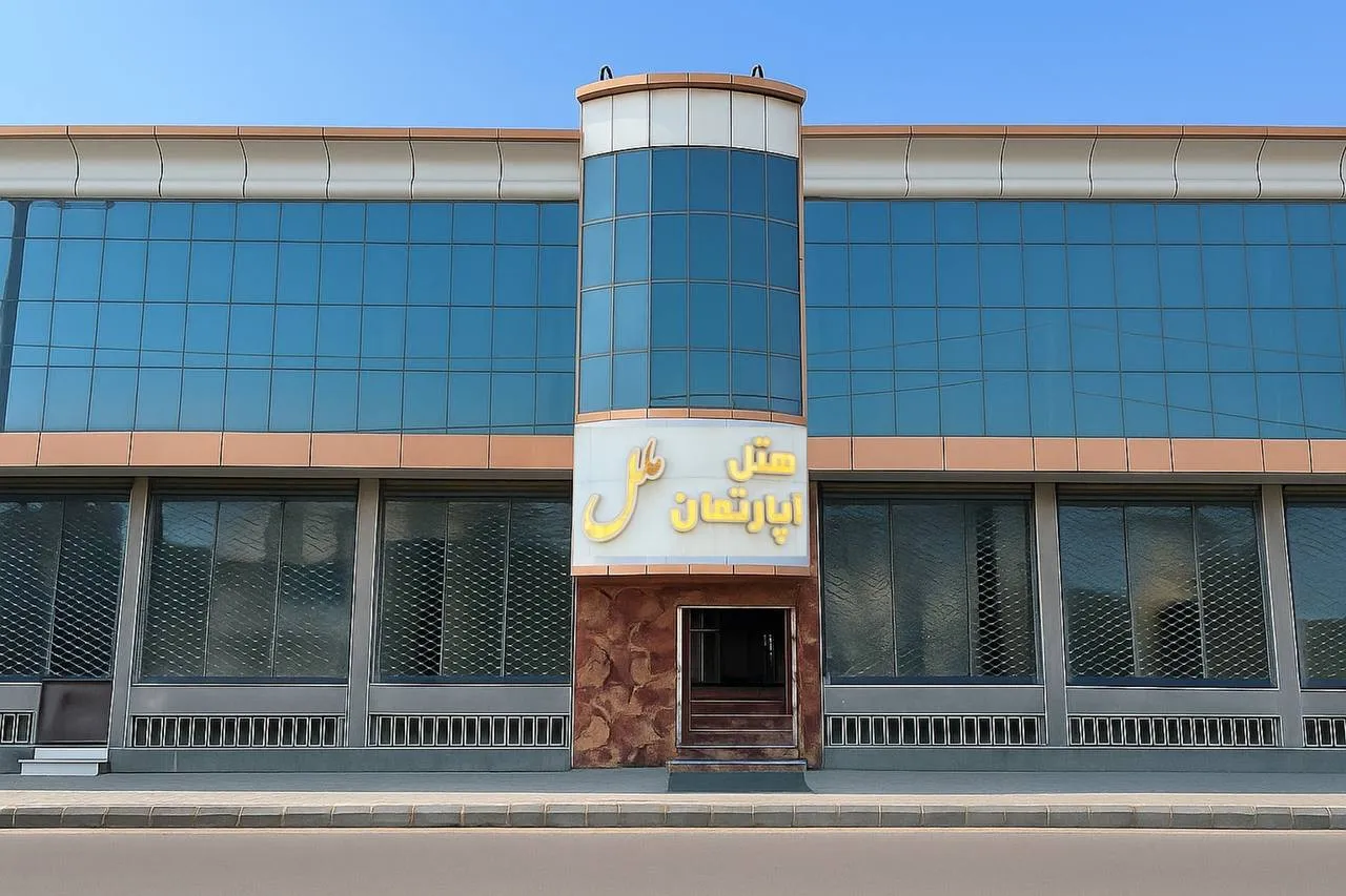 نمای بیرونی هتل ملل با نمای شیشه‌ای