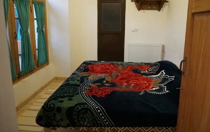 اتاق یک تخته رازیانه