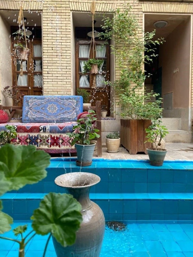 ماه منیر