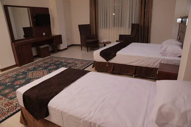 اتاق دو تخته هتل پرشیا ۳ با میز آرایش