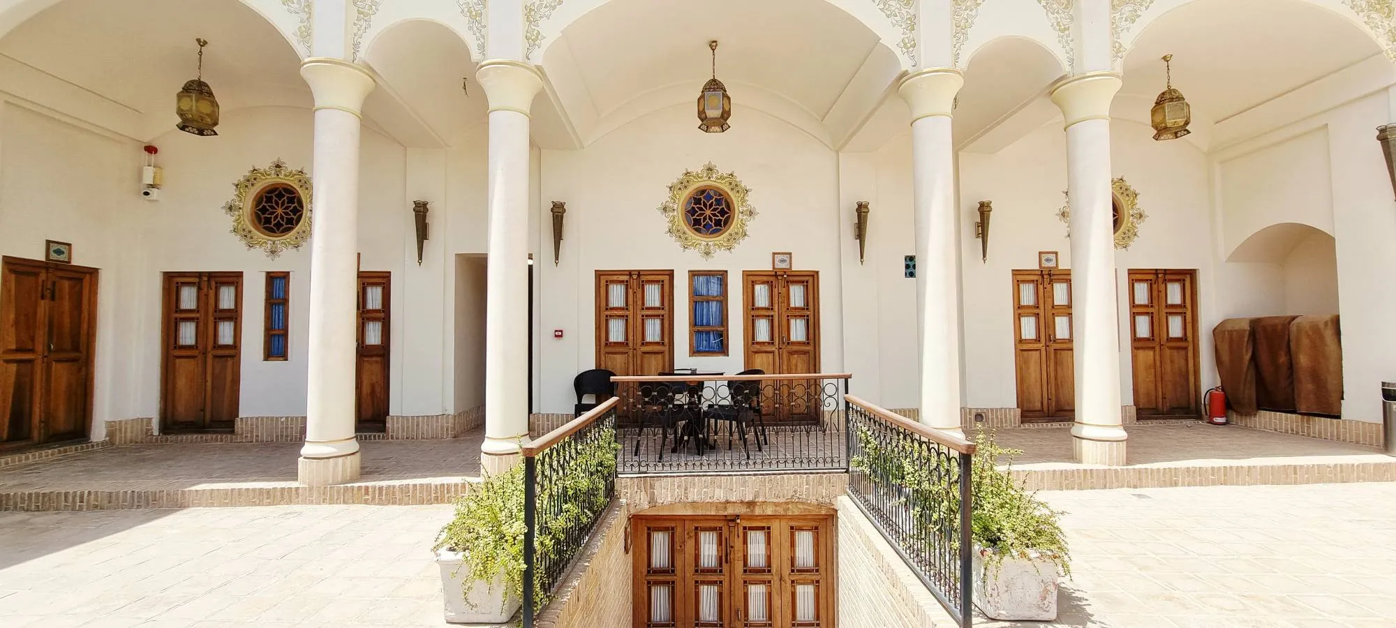 اقامتگاه سنتی یاسمین راهب کاشان