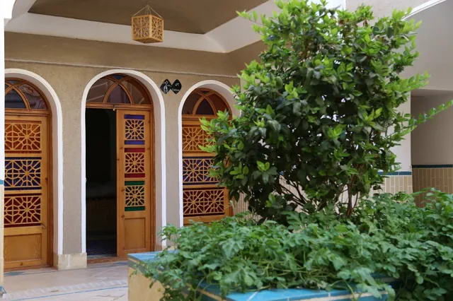 اقامتگاه سنتی انار نائین