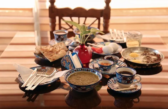اقامتگاه سنتی انار نائین