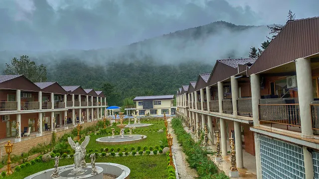 هتل کاخ  امیران چالوس