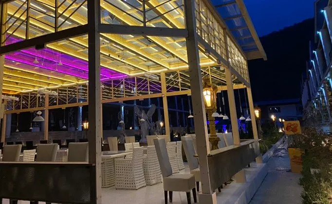 هتل کاخ  امیران چالوس