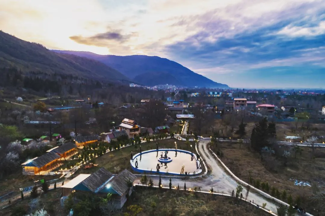 هتل کاخ  امیران چالوس