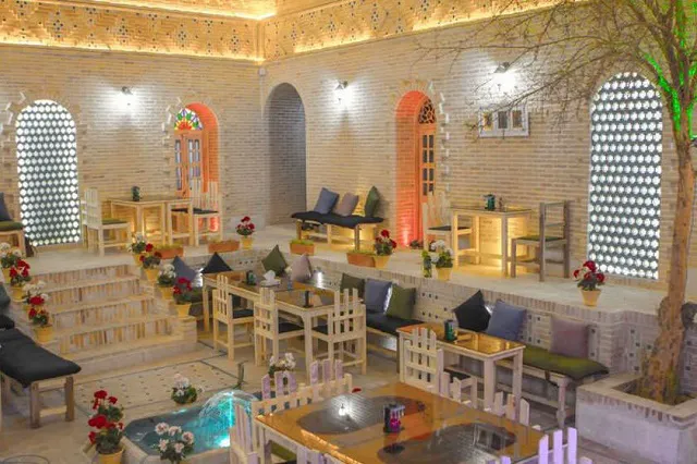 اقامتگاه سنتی شهباز کرمان