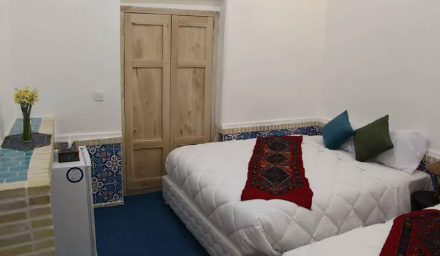 اقامتگاه سنتی شهباز کرمان