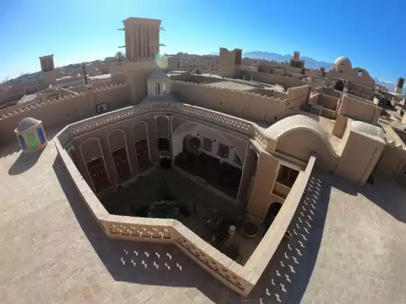 گیتی