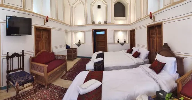 اقامتگاه سنتی یاس اصفهان