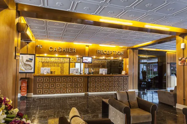 پذیرش و صندوق هتل سفیدکنار