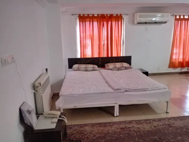 هتل آپارتمان ساینا نوشهر