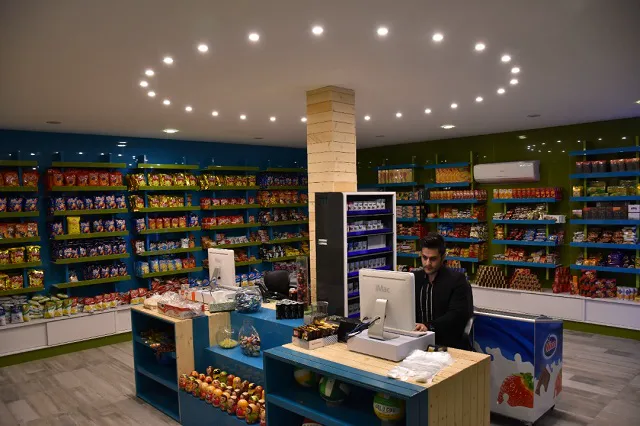 فروشگاه مواد غذایی و صندوق فروش روناک